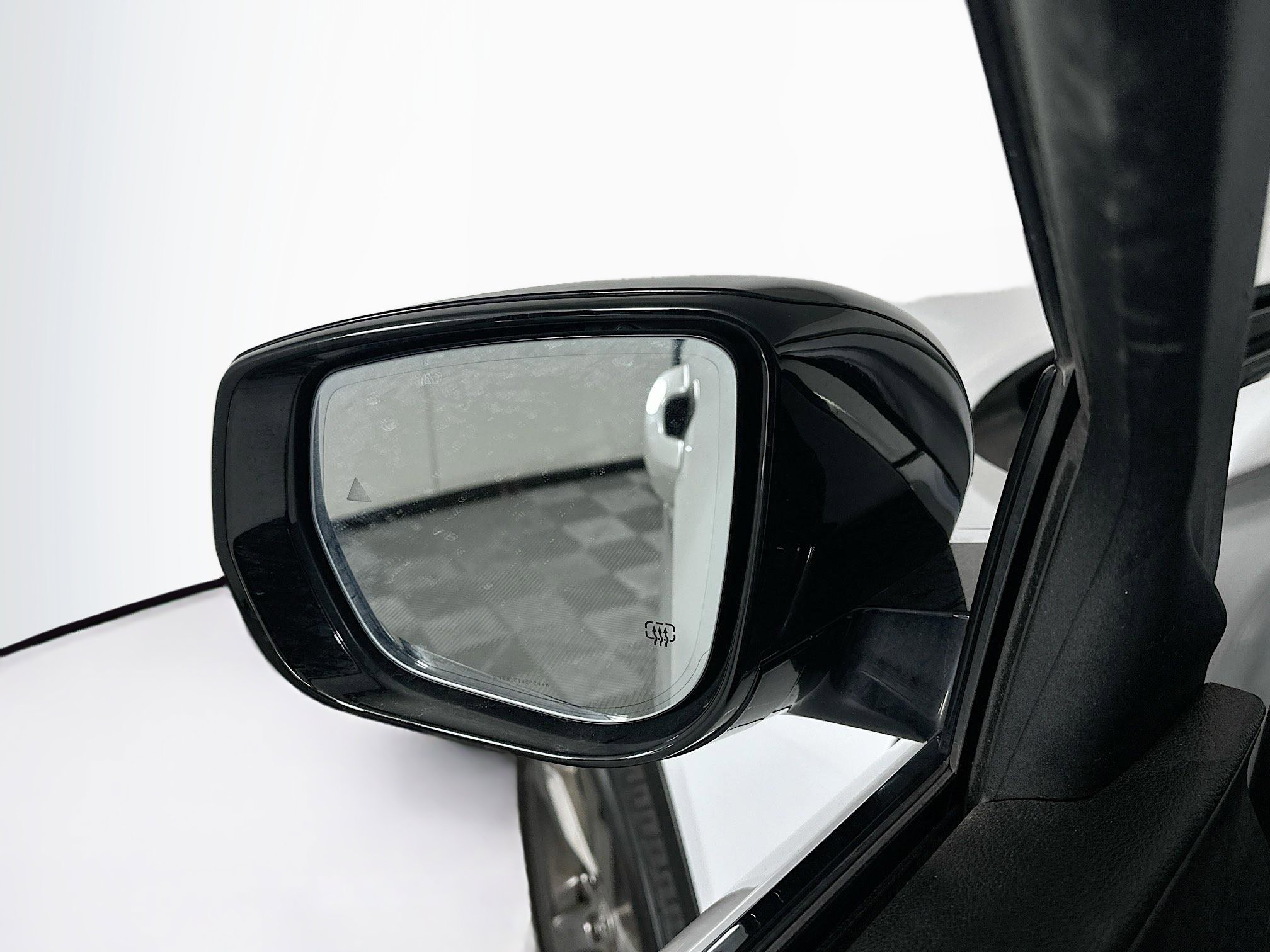 Used 2023 Jeep Grand Cherokee L Limited w/ Luxury Tech Group II image 16