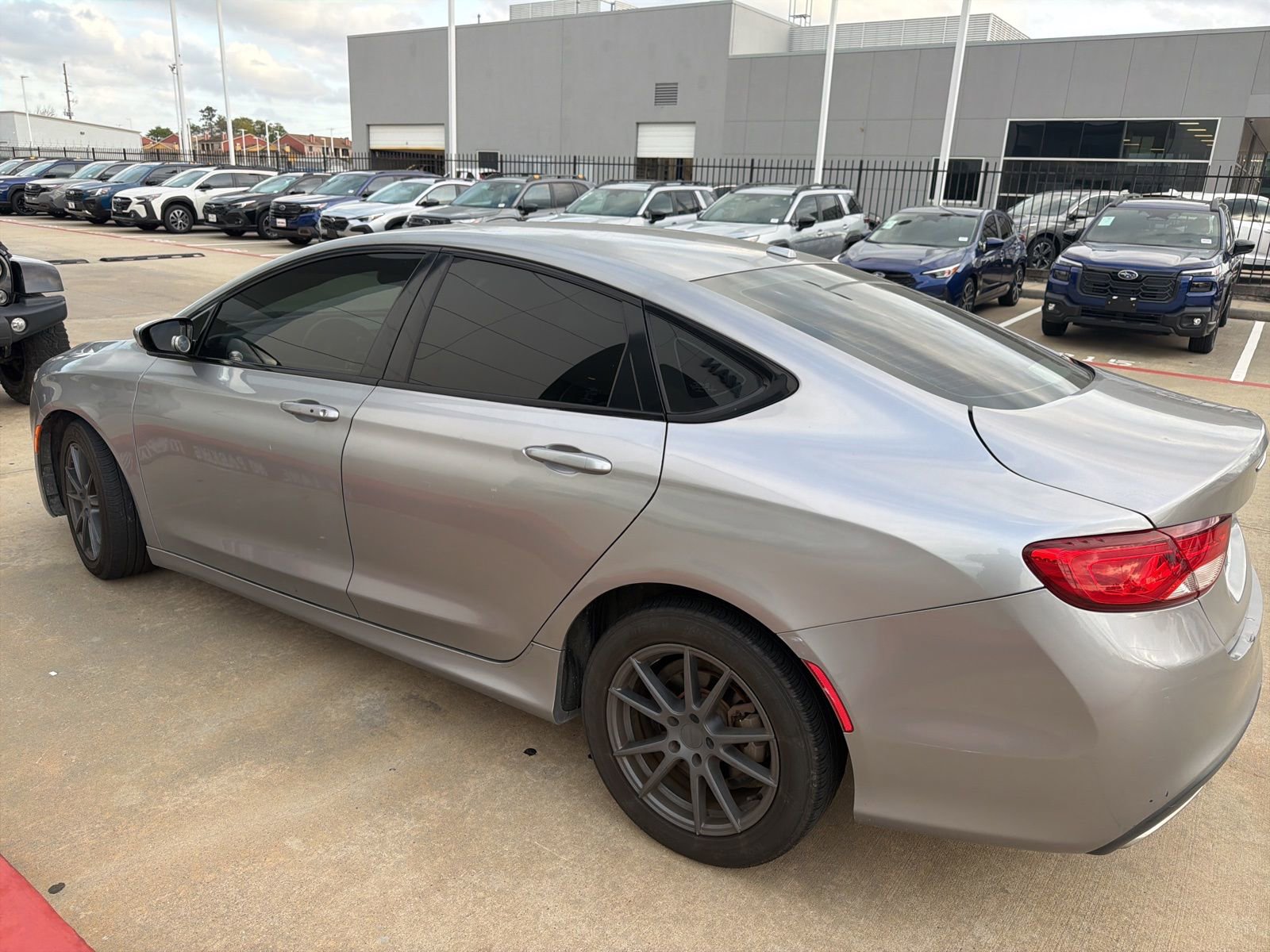 Used 2015 Chrysler 200 S image 3