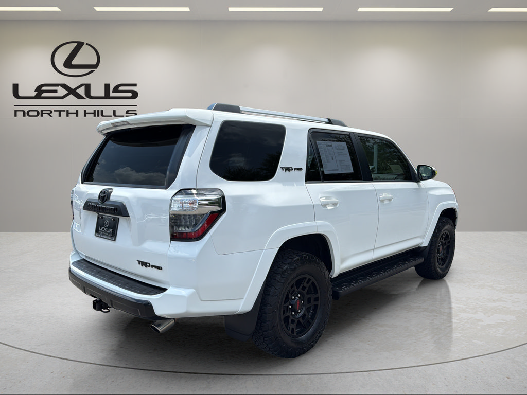 Used 2018 Toyota 4Runner TRD Off-Road AWD/4WD image 6