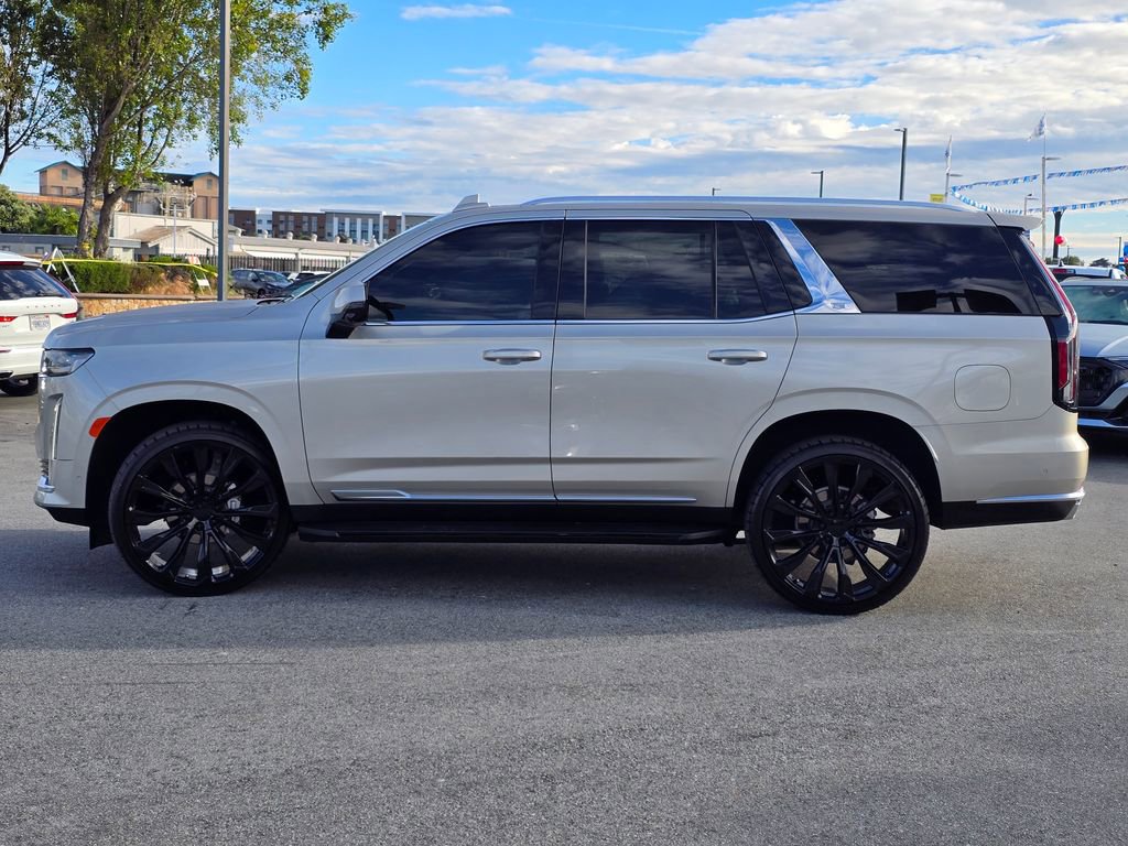 Used 2023 Cadillac Escalade Premium Luxury image 43