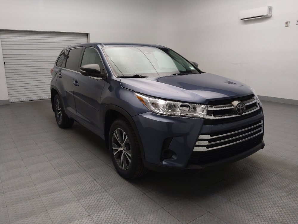 Used 2018 Toyota Highlander LE w/ Protection Package #3 AWD/4WD image 13