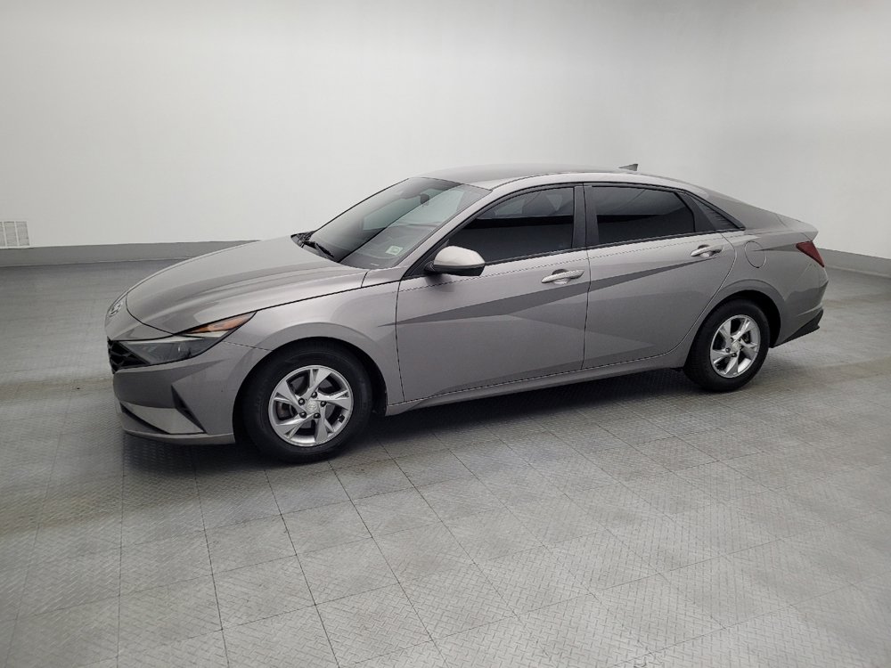 Used 2021 Hyundai Elantra SE image 2