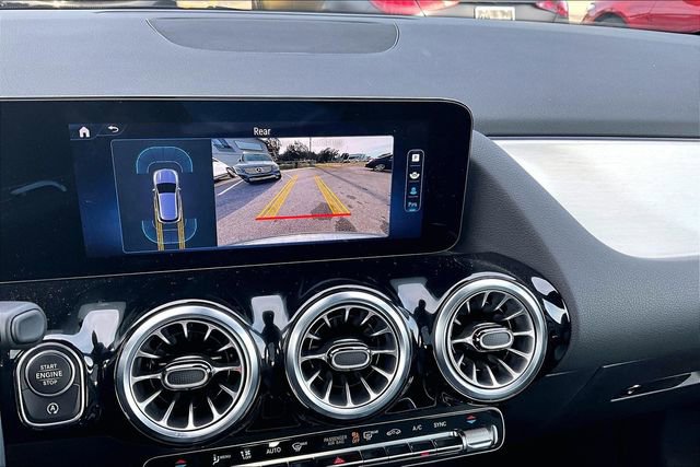 Used 2024 Mercedes-Benz GLA 35 AMG 4MATIC image 24