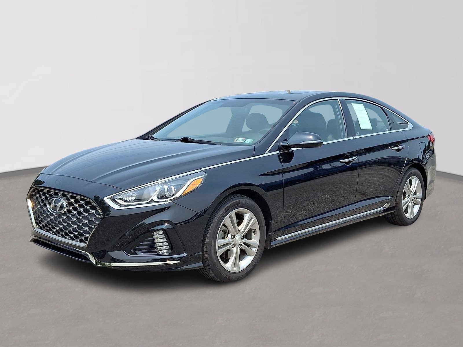 Used 2018 Hyundai Sonata Sport FWD image 1
