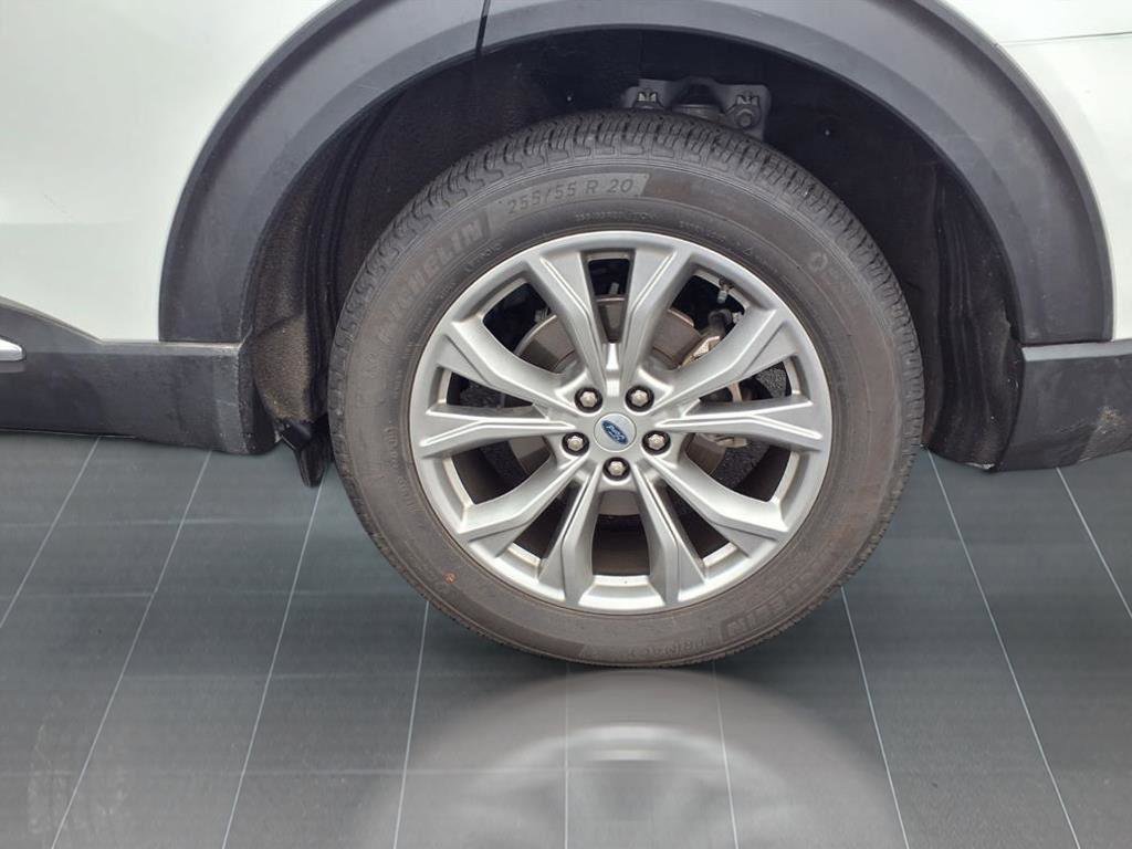 Used 2023 Ford Explorer Limited w/ Equipment Group 301A image 18