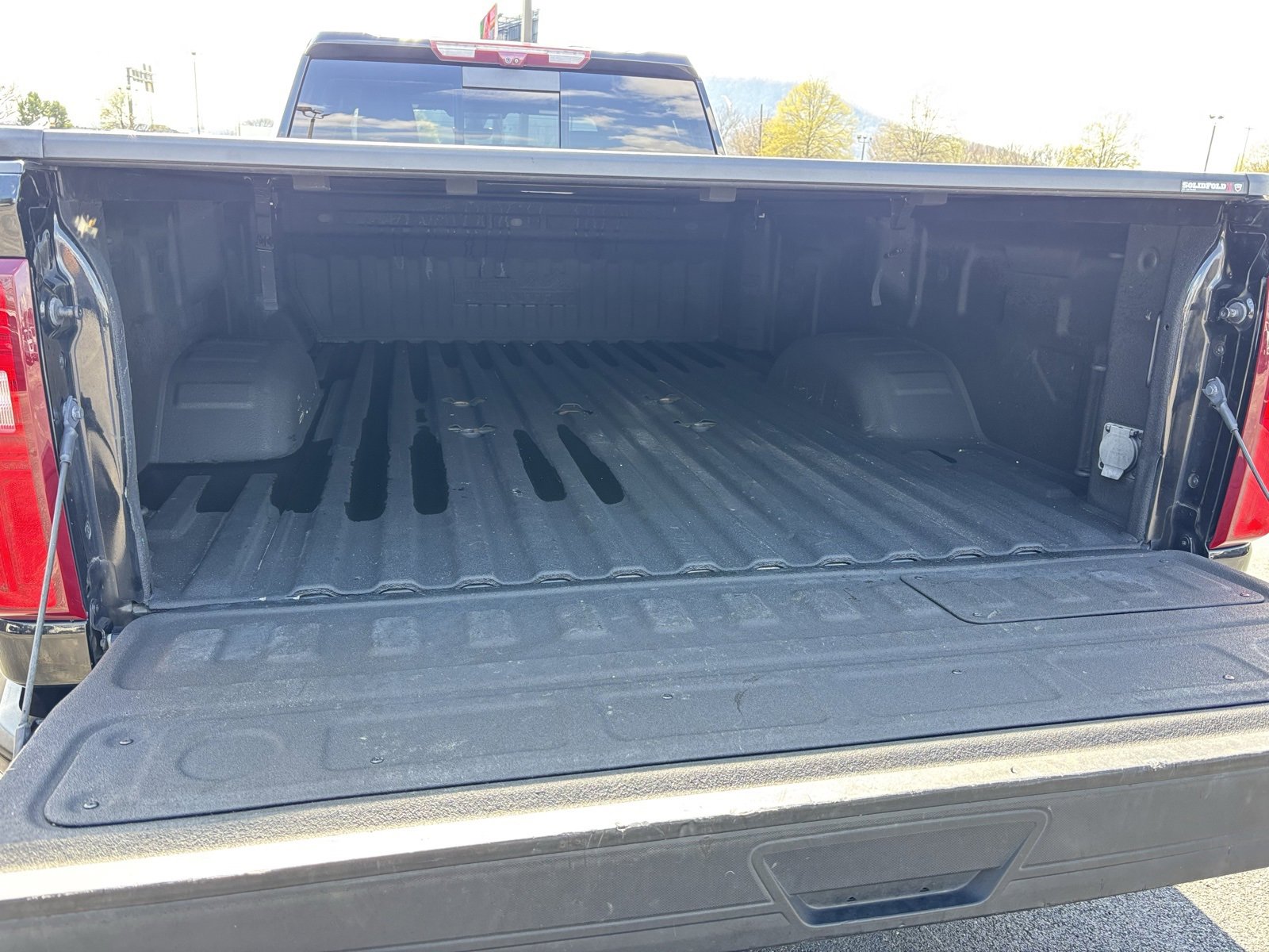 Used 2021 Chevrolet Silverado 3500 High Country image 17