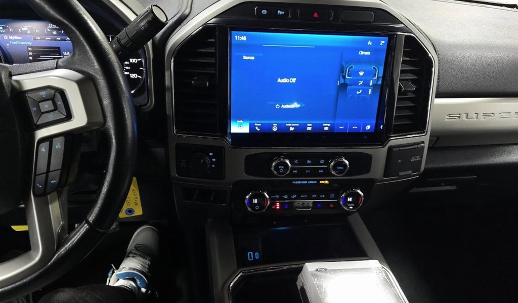 Used 2022 Ford F250 Lariat w/ Black Appearance Package image 8