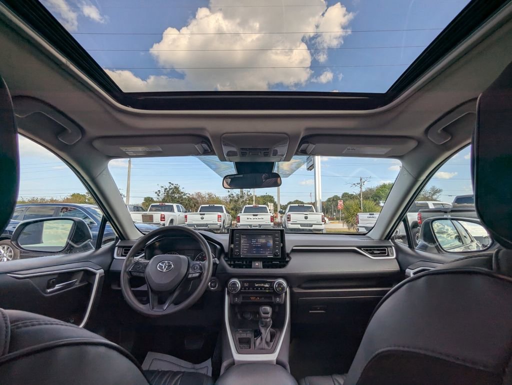 Used 2022 Toyota RAV4 XLE w/ Convenience Package image 20