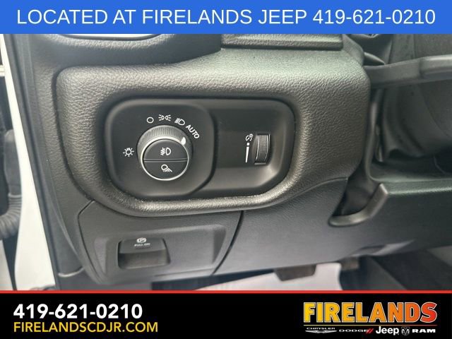 Used 2025 RAM 1500 Big Horn AWD/4WD image 19