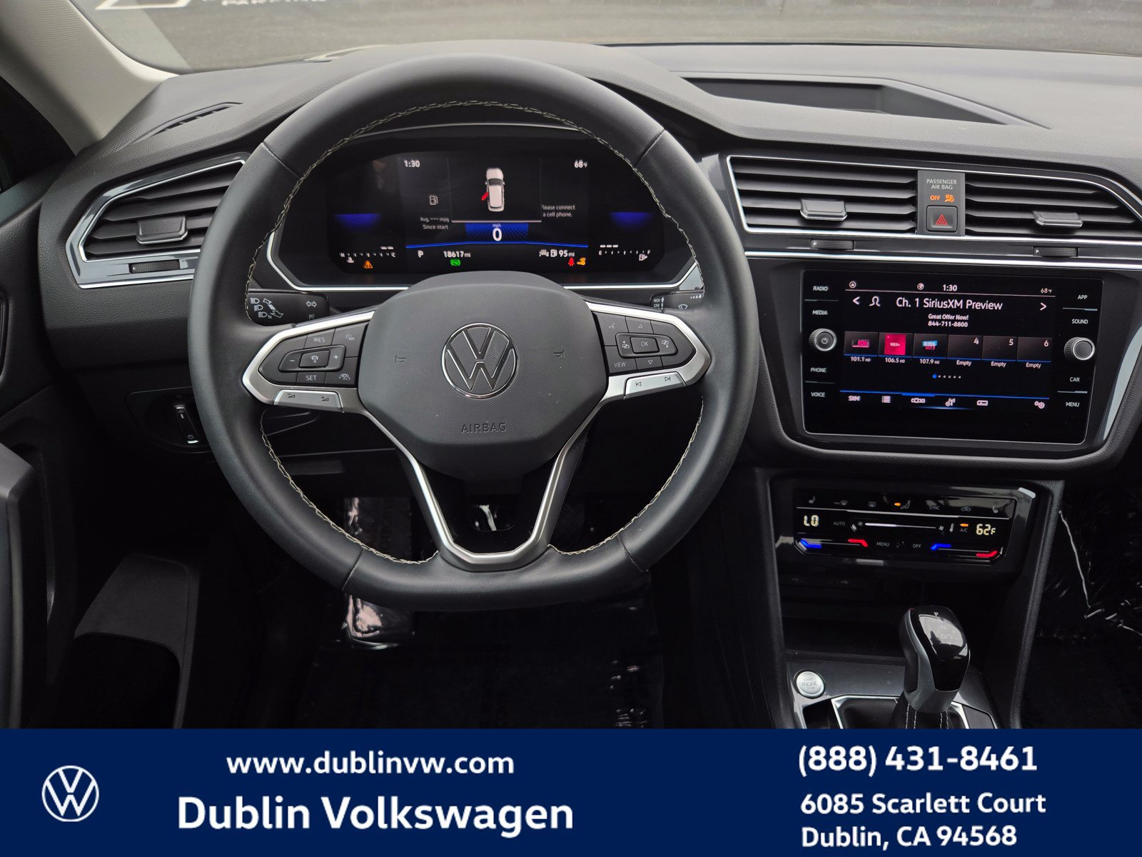 Certified 2023 Volkswagen Tiguan SE w/ Panoramic Sunroof Package FWD image 14