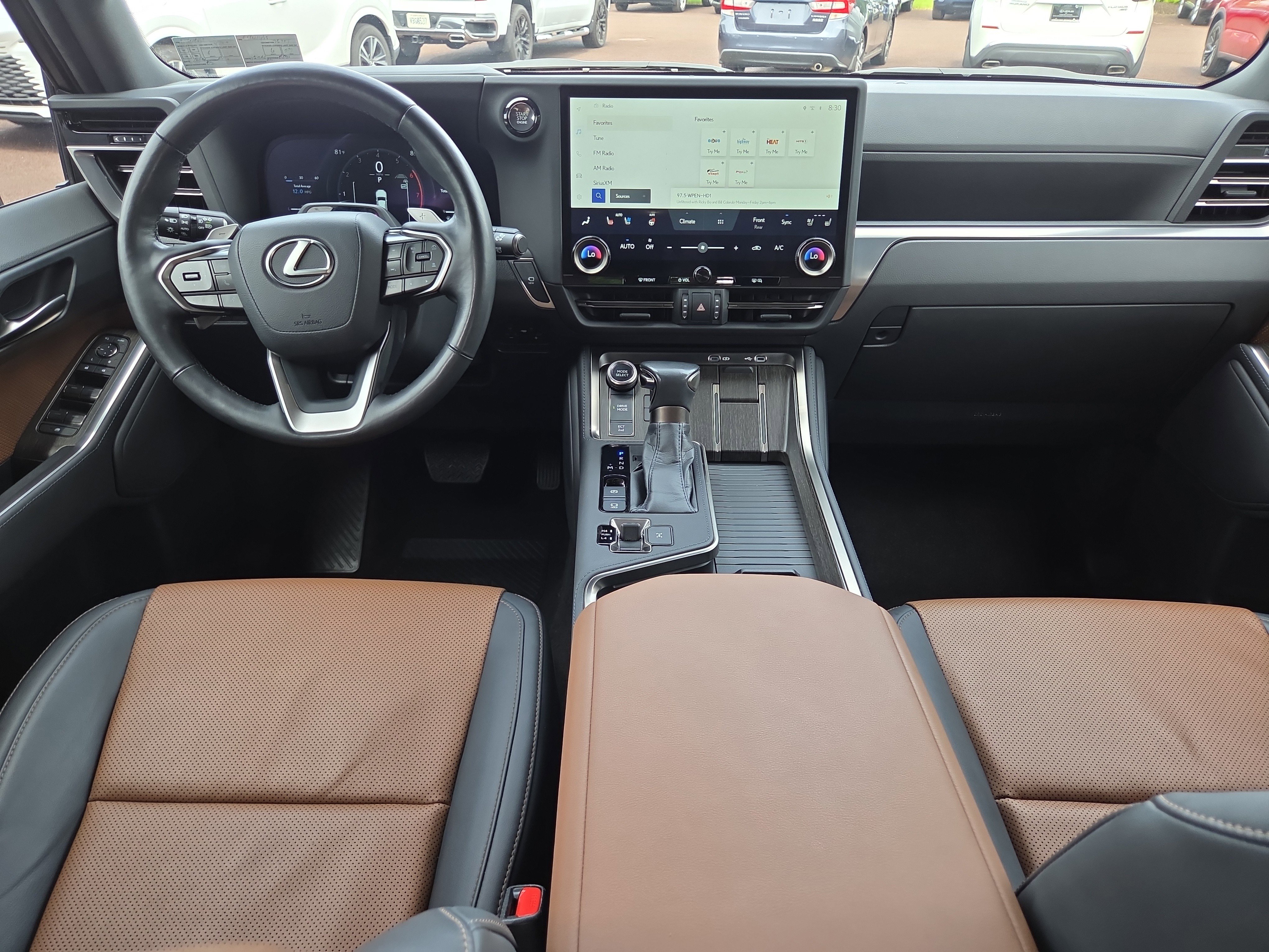 Used 2024 Lexus GX 550 w/ Accessory Package (2T) AWD/4WD image 24