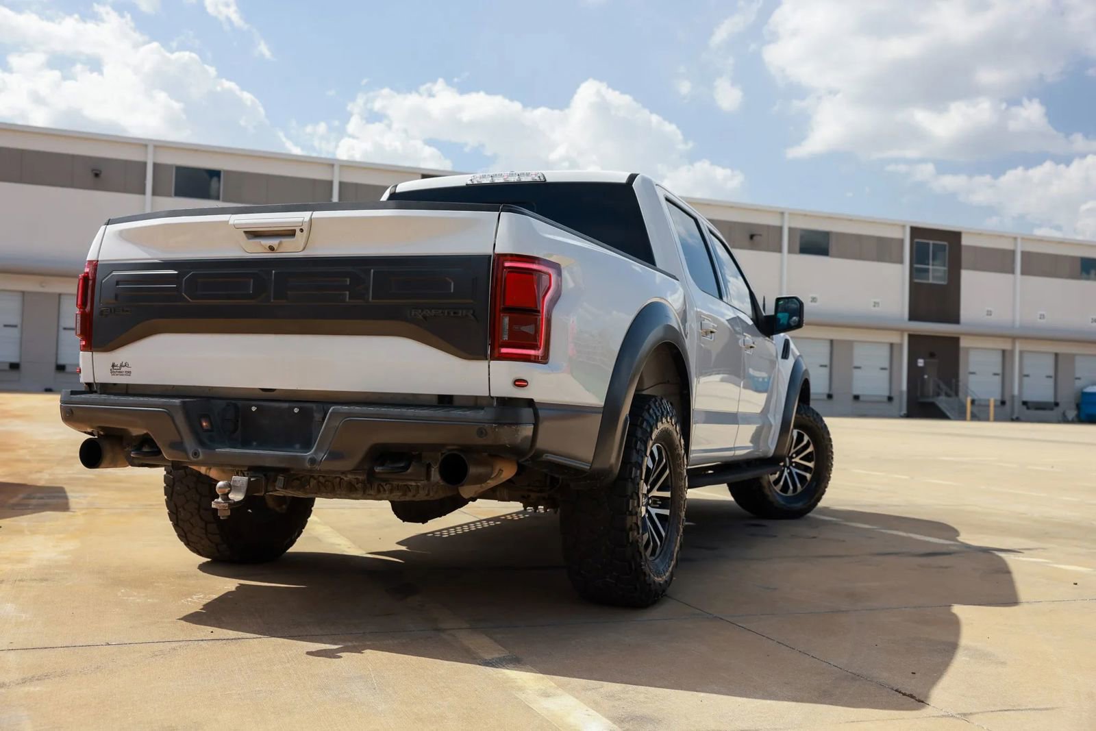 Used 2018 Ford F150 Raptor w/ Equipment Group 802A Luxury AWD/4WD image 37