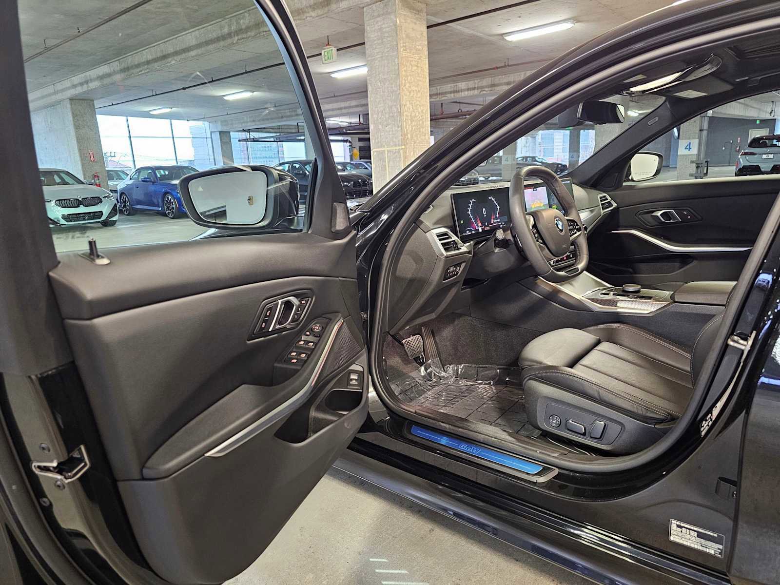 Used 2025 BMW 330i xDrive 330i xDrive w/ Premium Package image 31