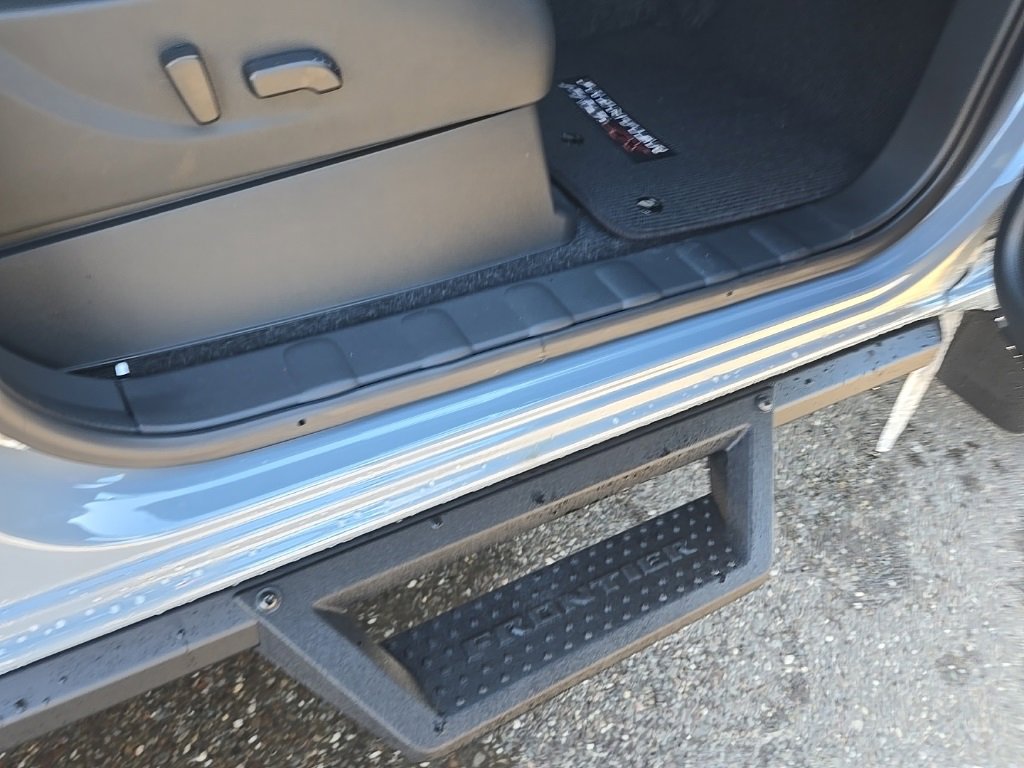 New 2025 Nissan Frontier PRO-4X image 29