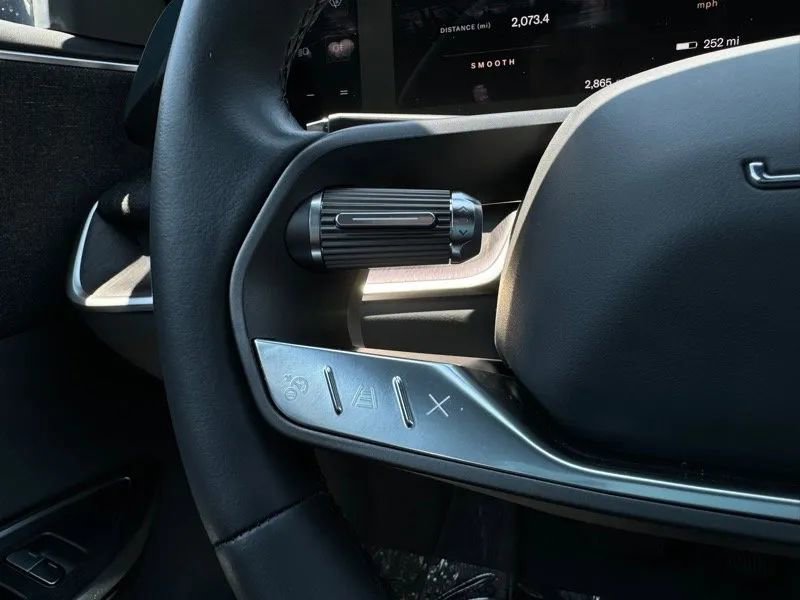Used 2023 Lucid Air Pure AWD/4WD image 22