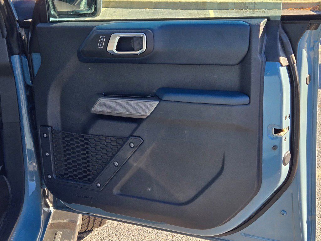 Used 2022 Ford Bronco Outer Banks image 4