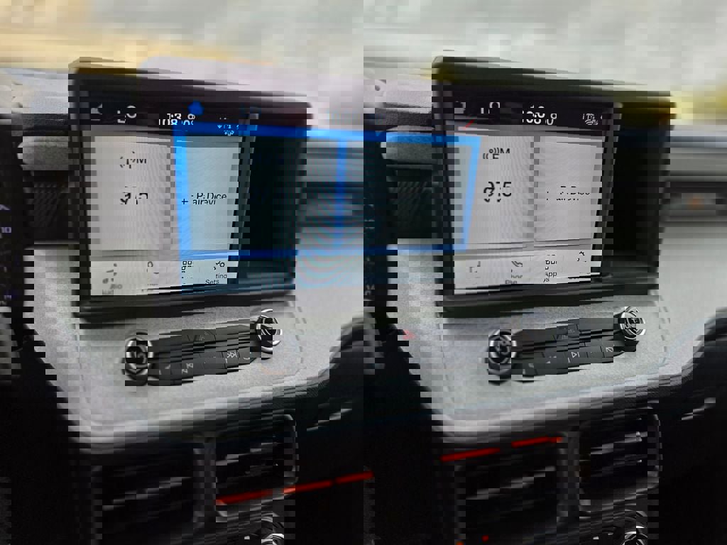 Used 2022 Ford Maverick XLT image 18