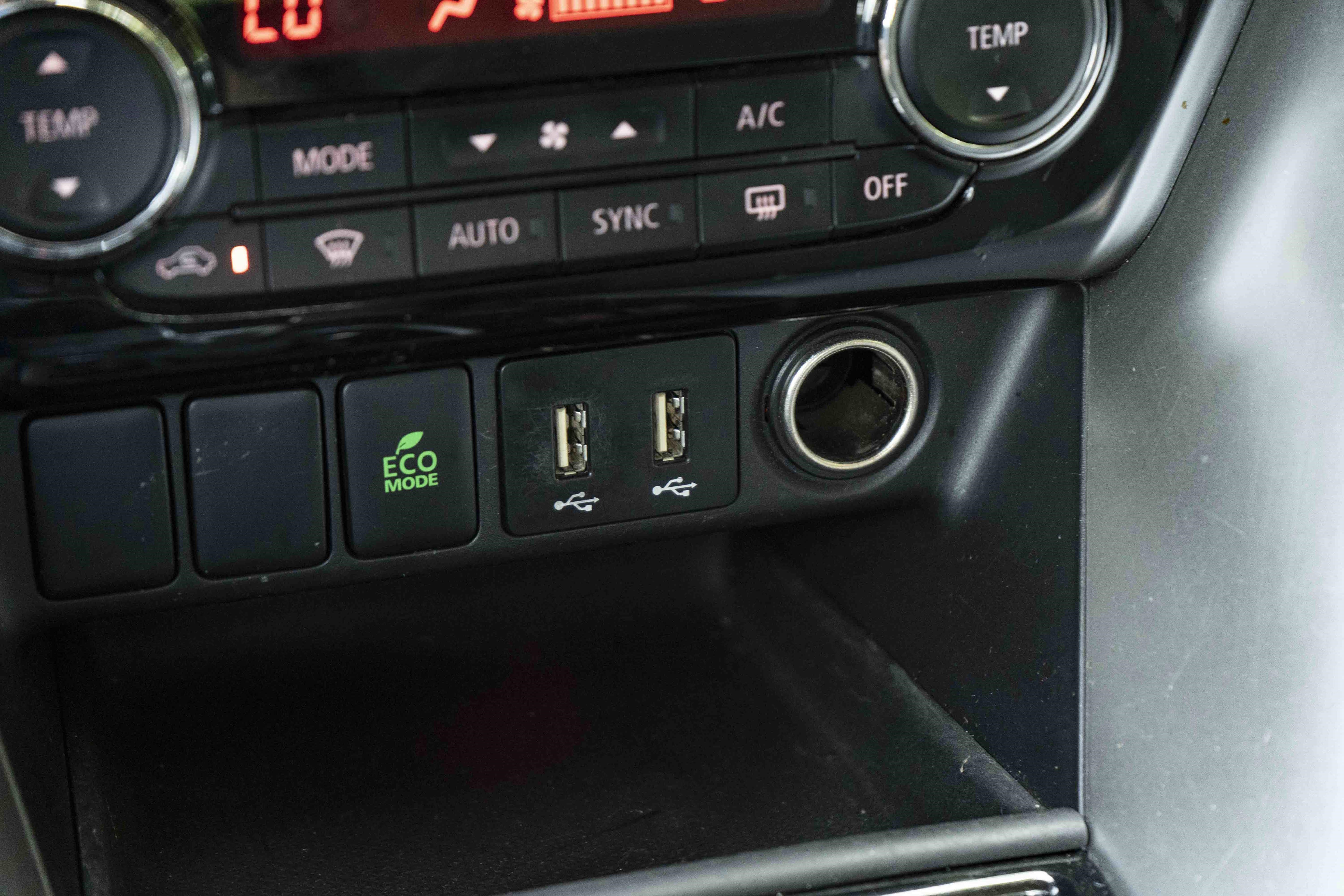 Used 2022 Mitsubishi Eclipse Cross SE FWD image 34