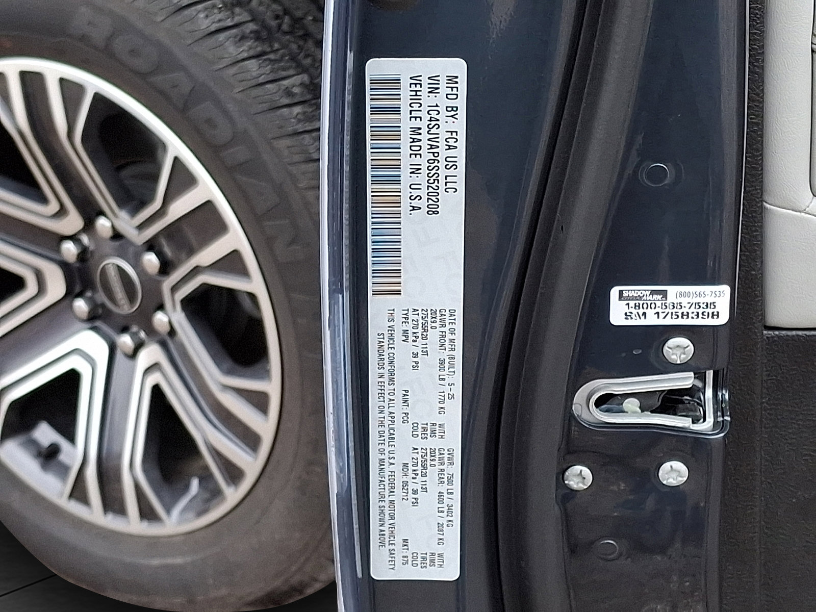 Used 2025 Jeep Wagoneer 4WD w/ Premium Group I image 27