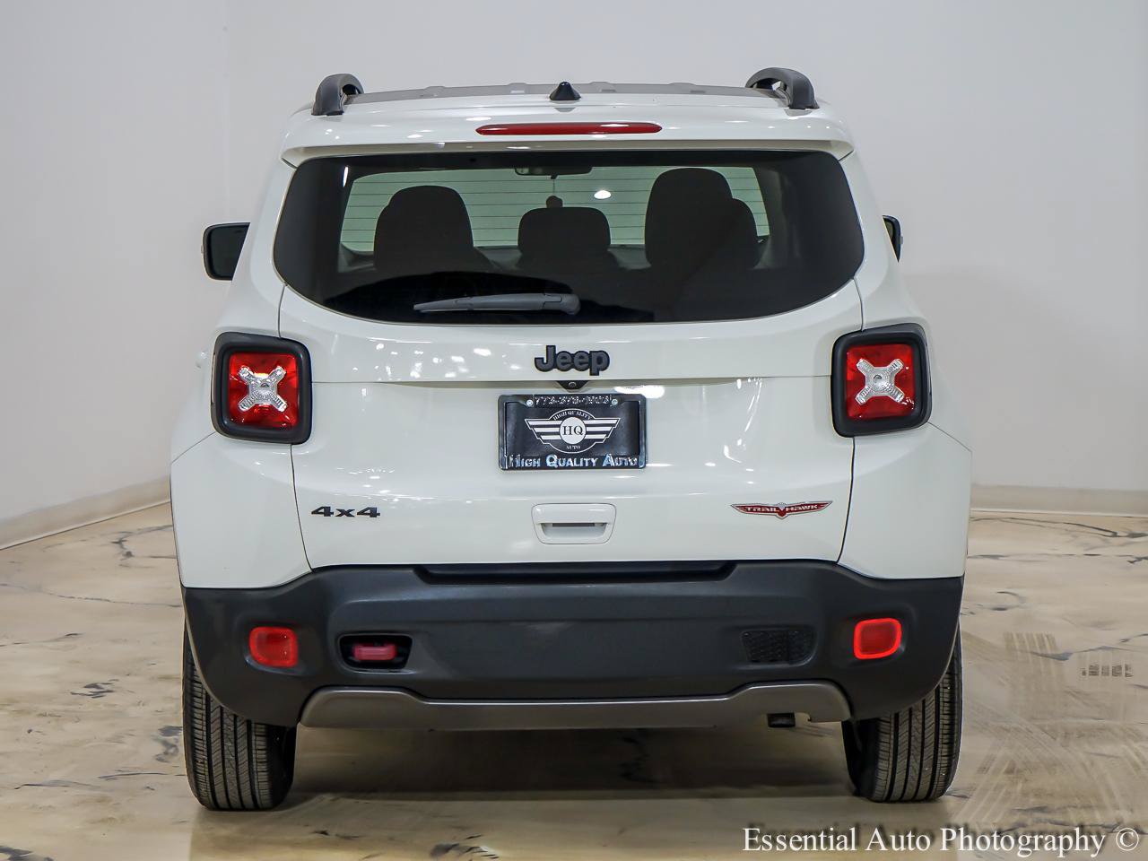 Used 2019 Jeep Renegade Trailhawk w/ Cold Weather Group II AWD/4WD image 7