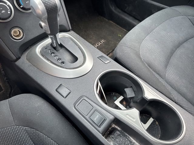 Used 2015 Nissan Rogue S w/ Convenience Package FWD image 19