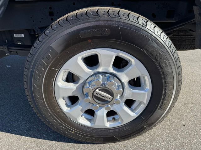 Used 2024 Ford F250 XLT w/ Snow Plow Prep Package image 29