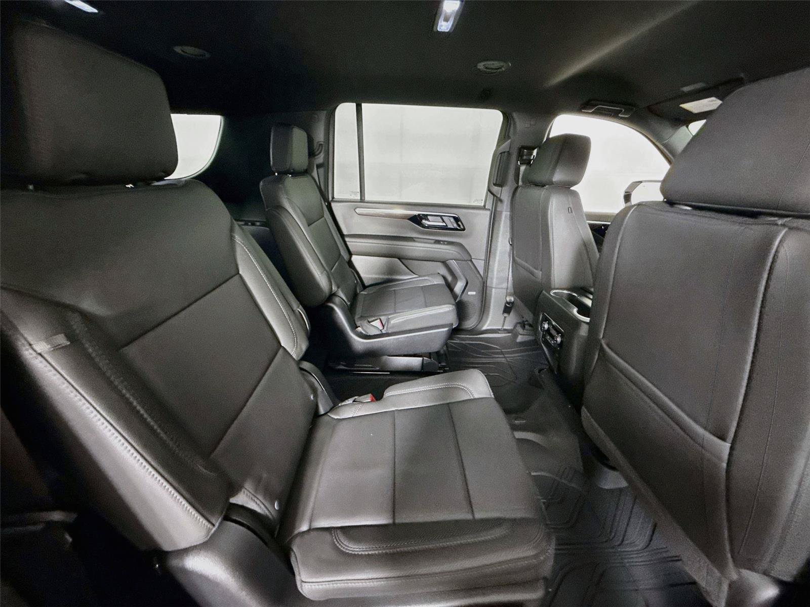 New 2026 Chevrolet Suburban LT w/ Comfort Package AWD/4WD image 22