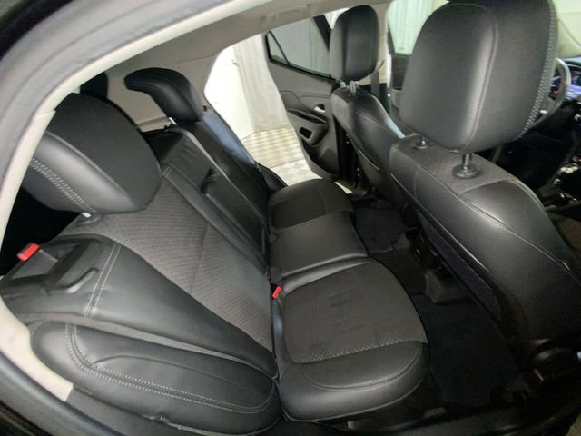 Used 2020 Buick Encore Preferred w/ Safety Package AWD/4WD image 11