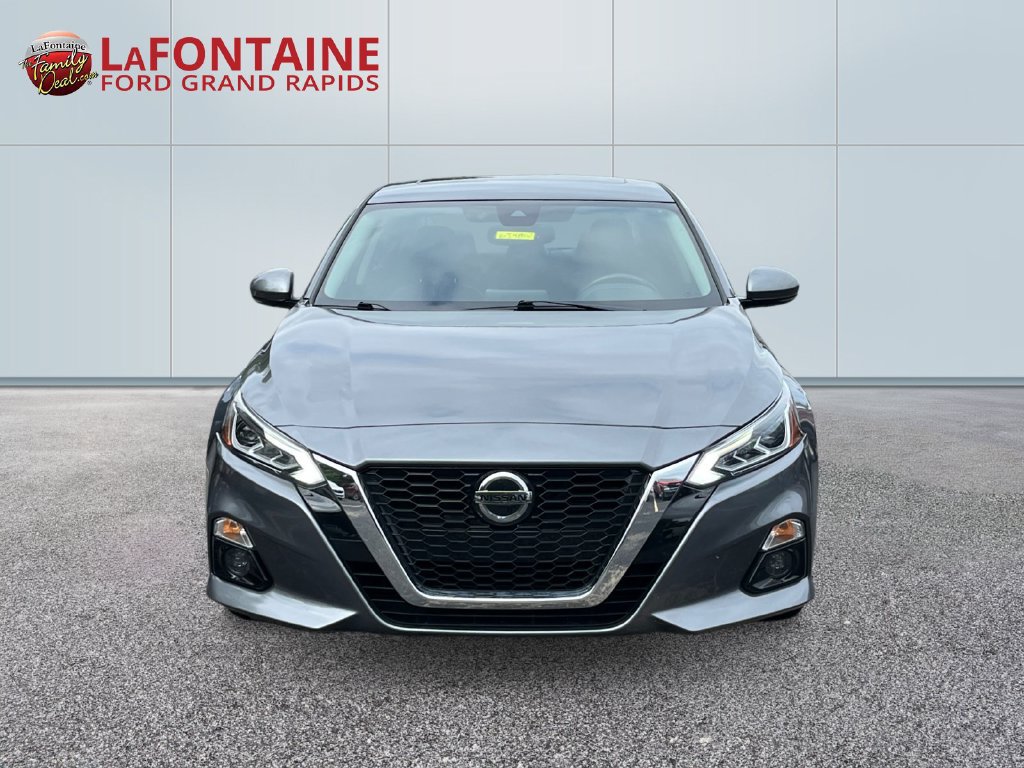 Used 2020 Nissan Altima 2.5 SL FWD image 2