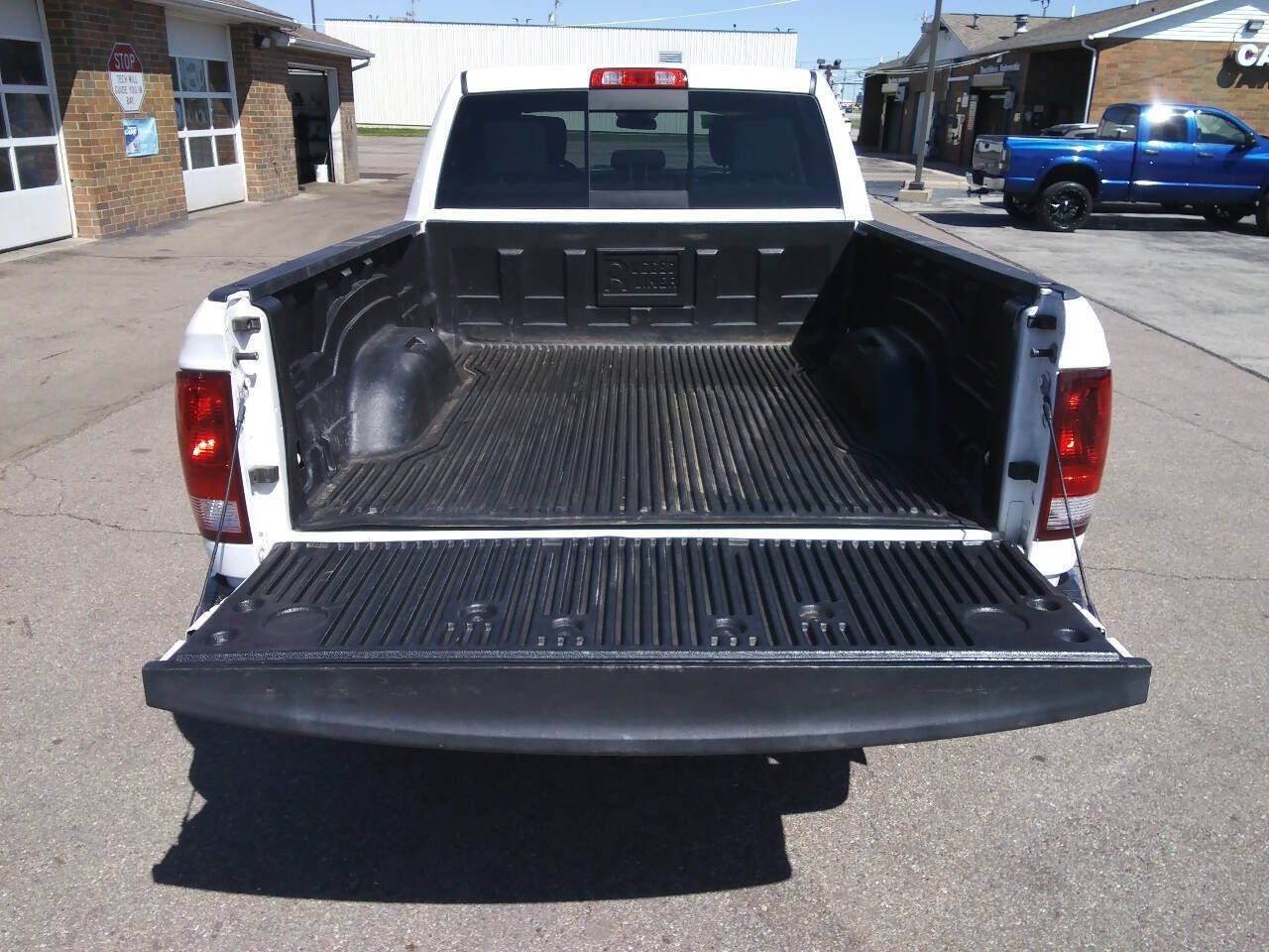 Used 2018 RAM 2500 SLT image 7