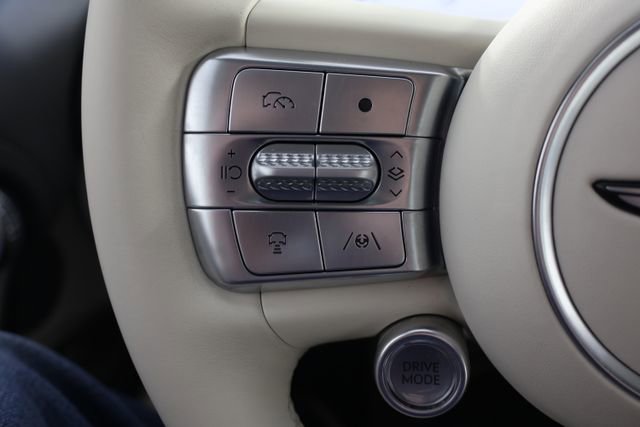 Used 2023 Genesis GV60 Performance image 11