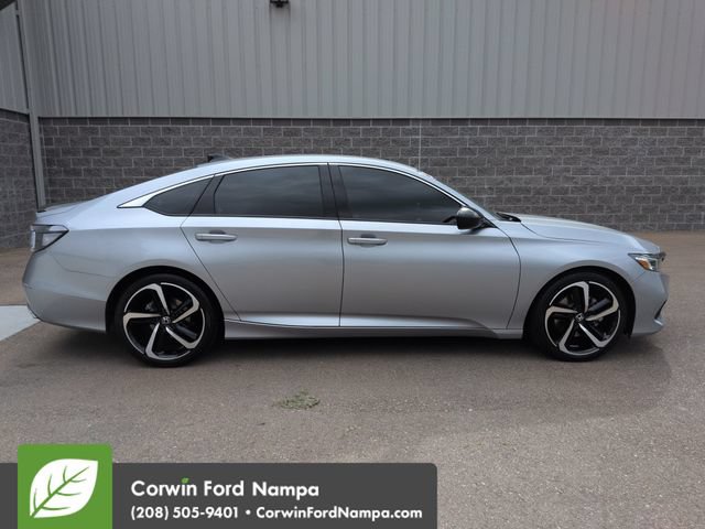 Used 2022 Honda Accord Sport image 2