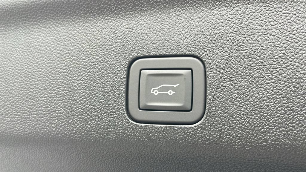 New 2026 GMC Yukon XL Elevation w/ Elevation Premium Package AWD/4WD image 28