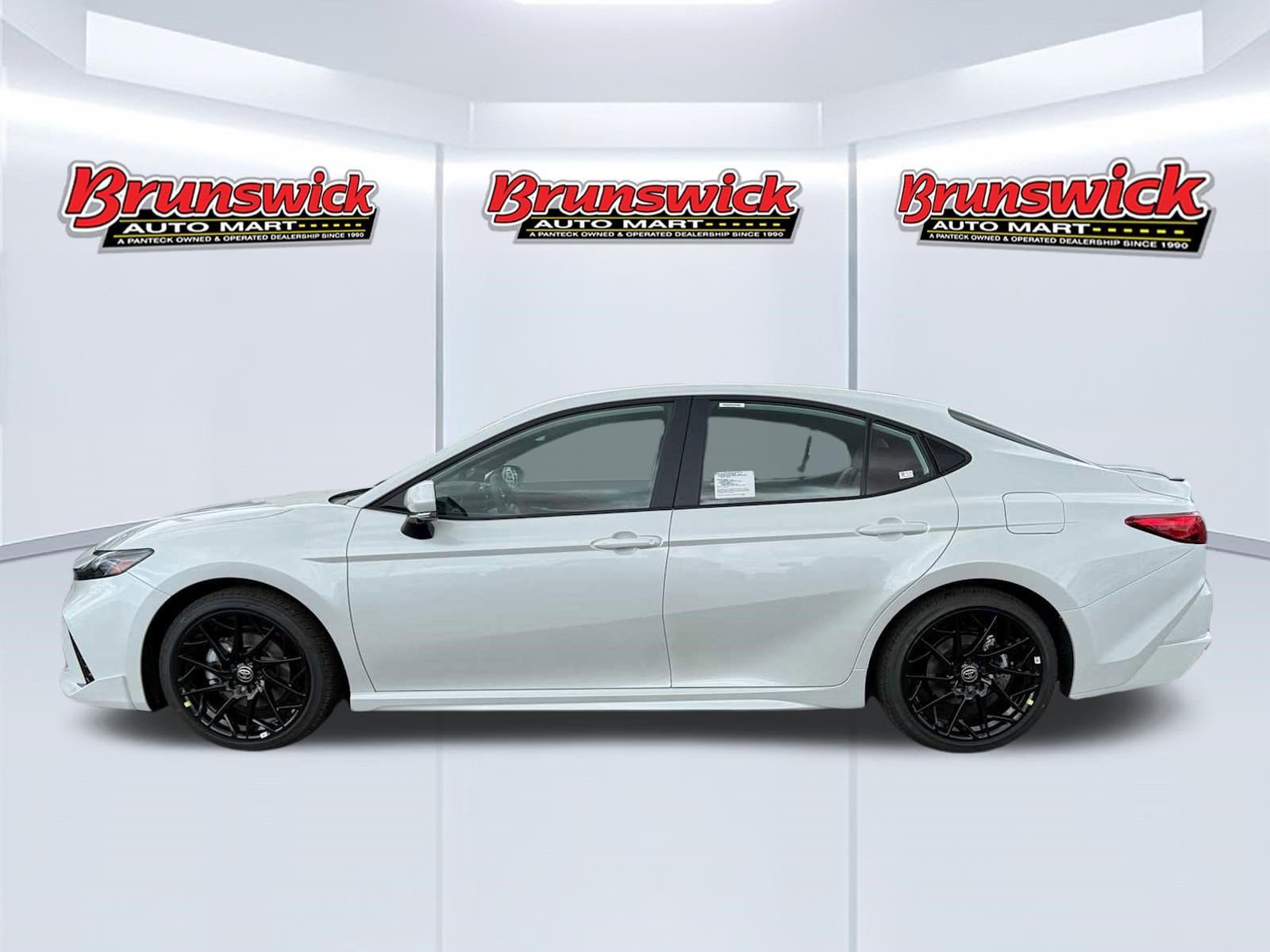 New 2026 Toyota Camry XSE FWD image 3