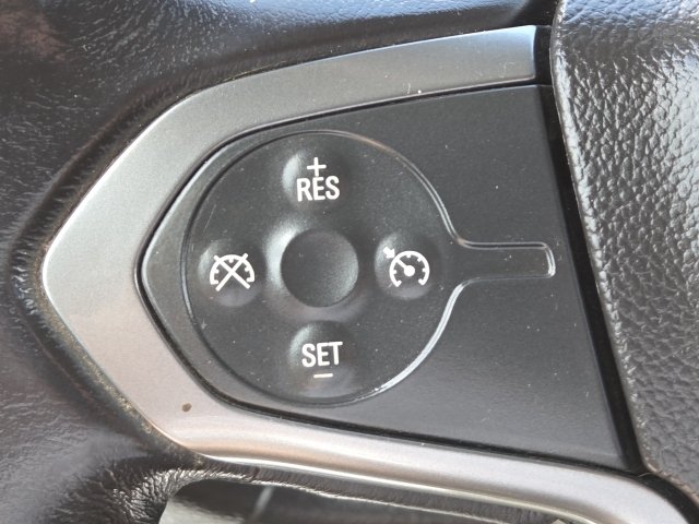 Used 2018 Chevrolet Silverado 1500 LT w/ All Star Edition AWD/4WD image 7