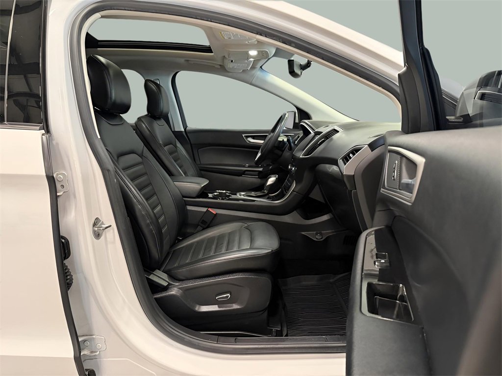 Used 2018 Ford Edge SEL w/ Equipment Group 201A image 31