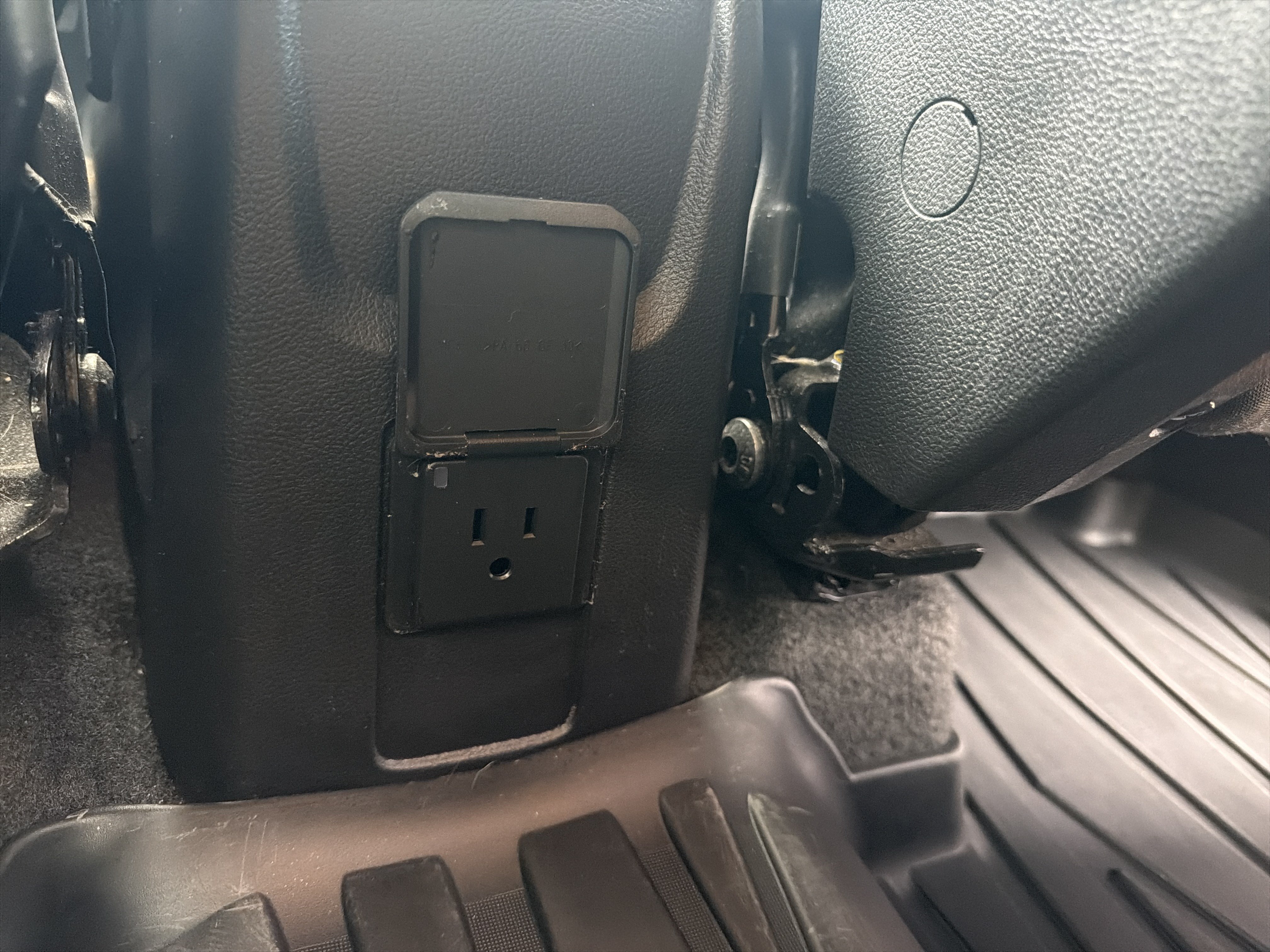 Used 2021 Buick Encore Preferred w/ Safety Package FWD image 10