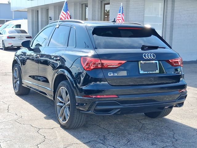 Used 2021 Audi Q3 2.0T Premium w/ Convenience Package AWD/4WD image 3
