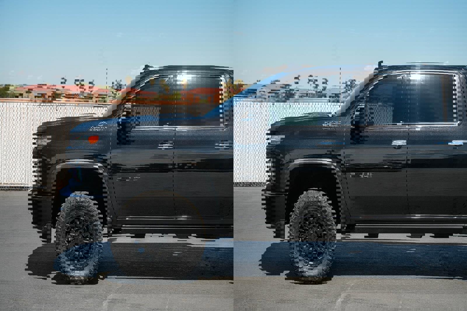 Used 2022 Chevrolet Silverado 3500 High Country image 7