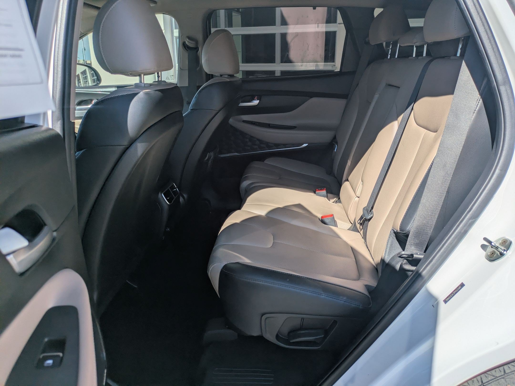 Used 2023 Hyundai Santa Fe SEL w/ Premium Package AWD/4WD image 30