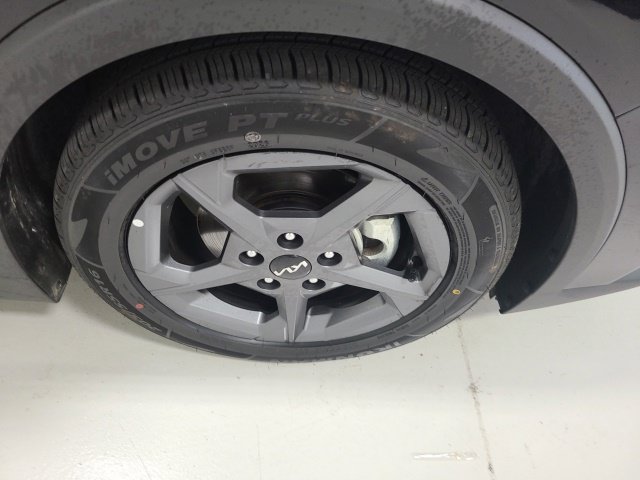 Used 2025 Kia K4 FWD image 35