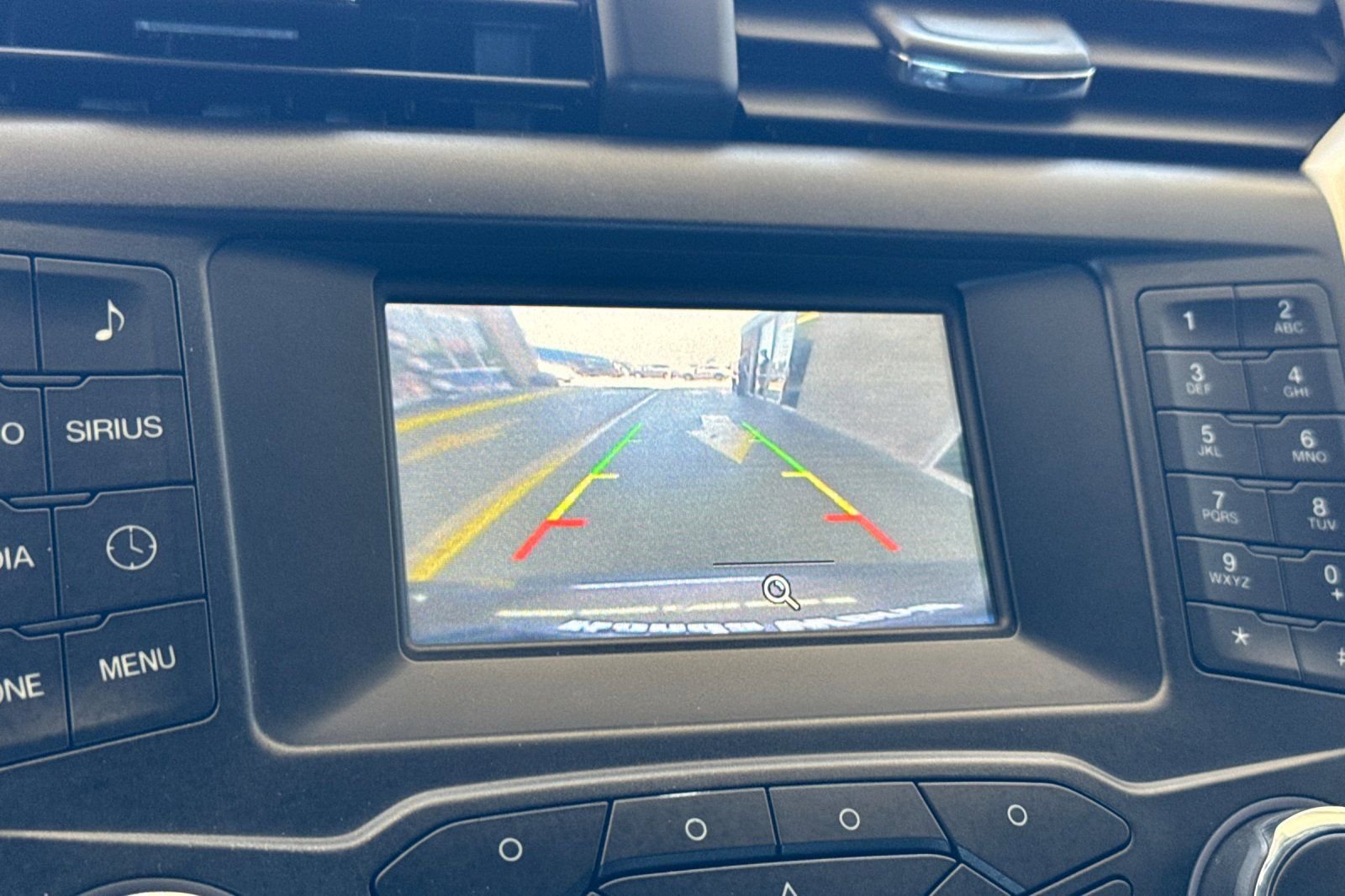 Used 2015 Ford Fusion SE FWD image 18