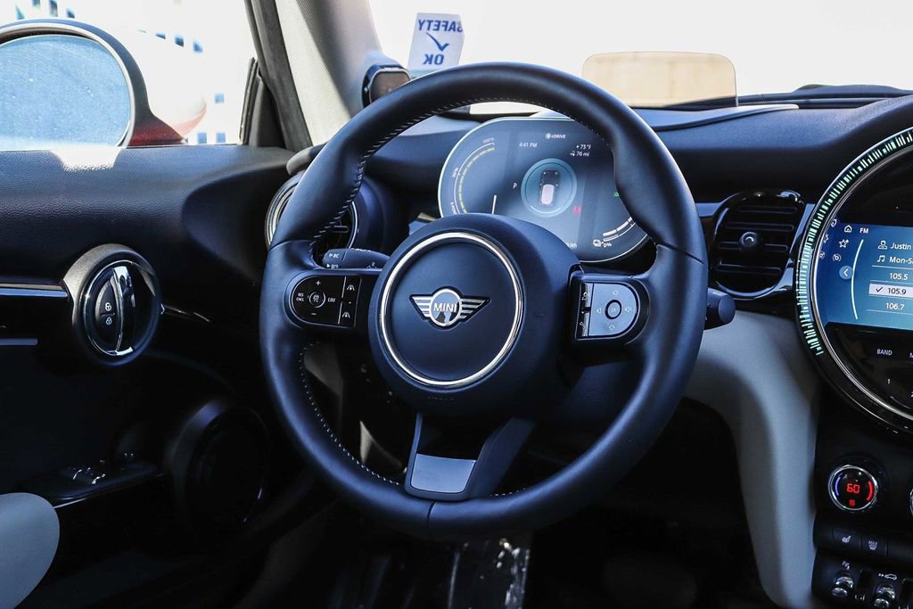 Used 2024 MINI Cooper SE image 19