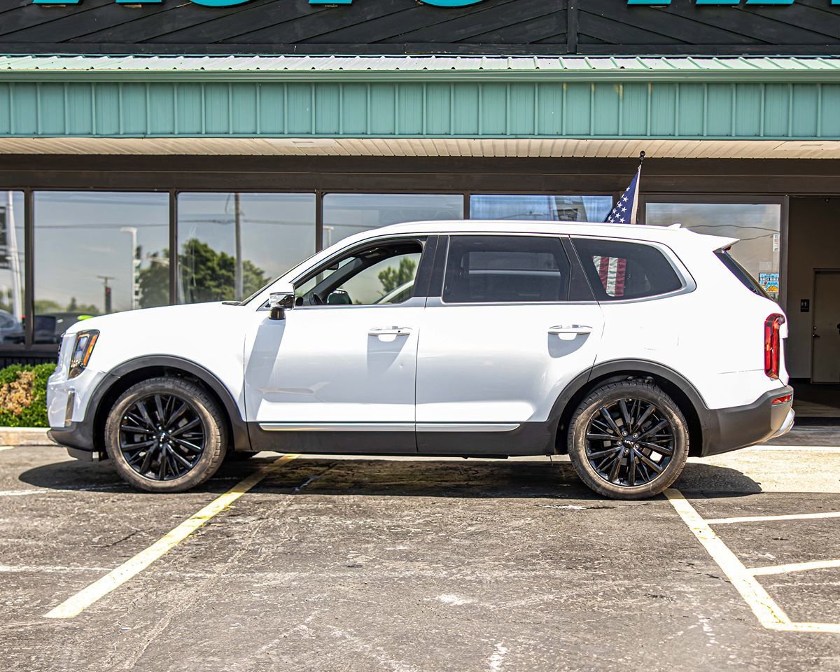 Used 2022 Kia Telluride SX w/ Towing Package FWD image 6