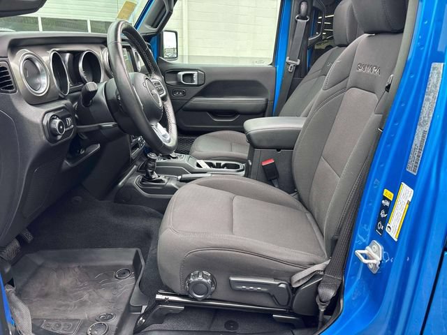 Used 2023 Jeep Wrangler Unlimited Sahara w/ Cold Weather Group AWD/4WD image 12
