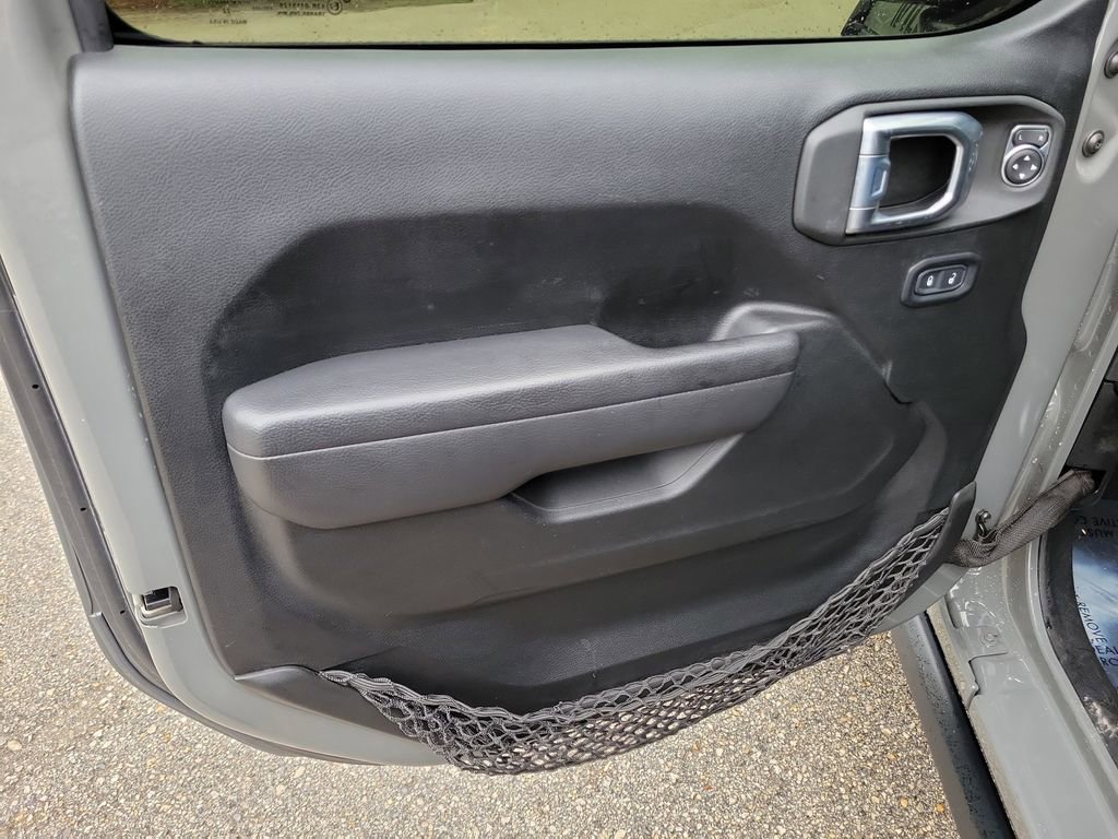 Used 2022 Jeep Wrangler Willys image 17