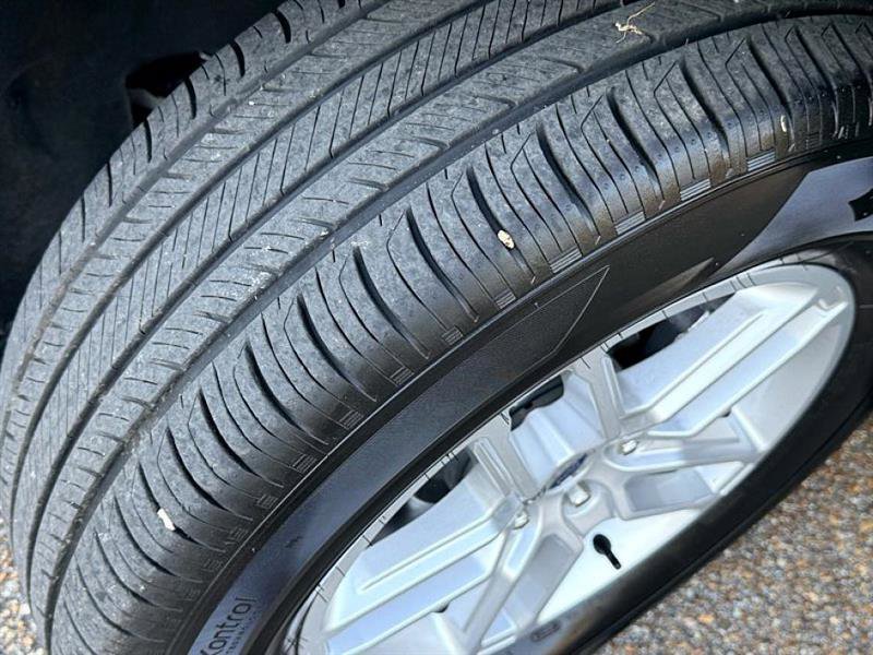 Used 2025 Ford Explorer Active image 51