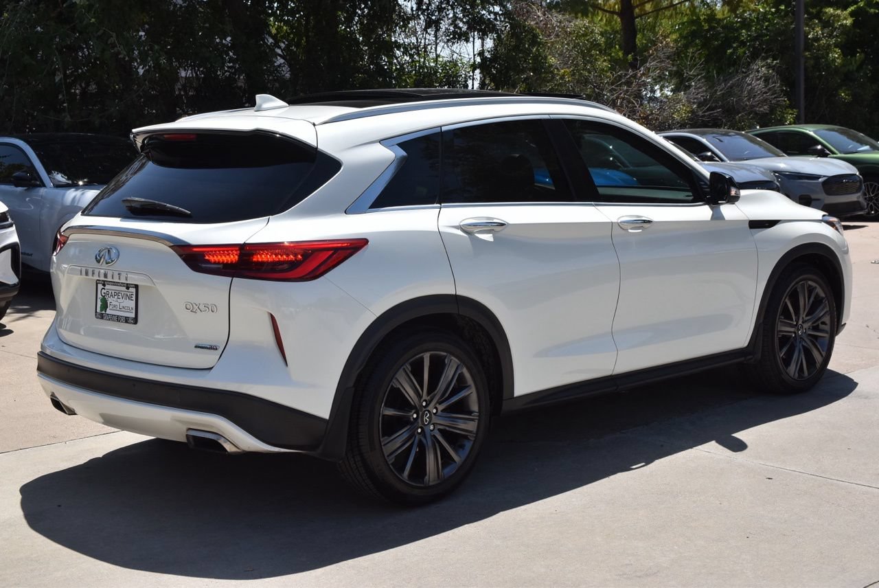 Used 2020 INFINITI QX50 Essential w/ Edition 30 Package FWD image 7