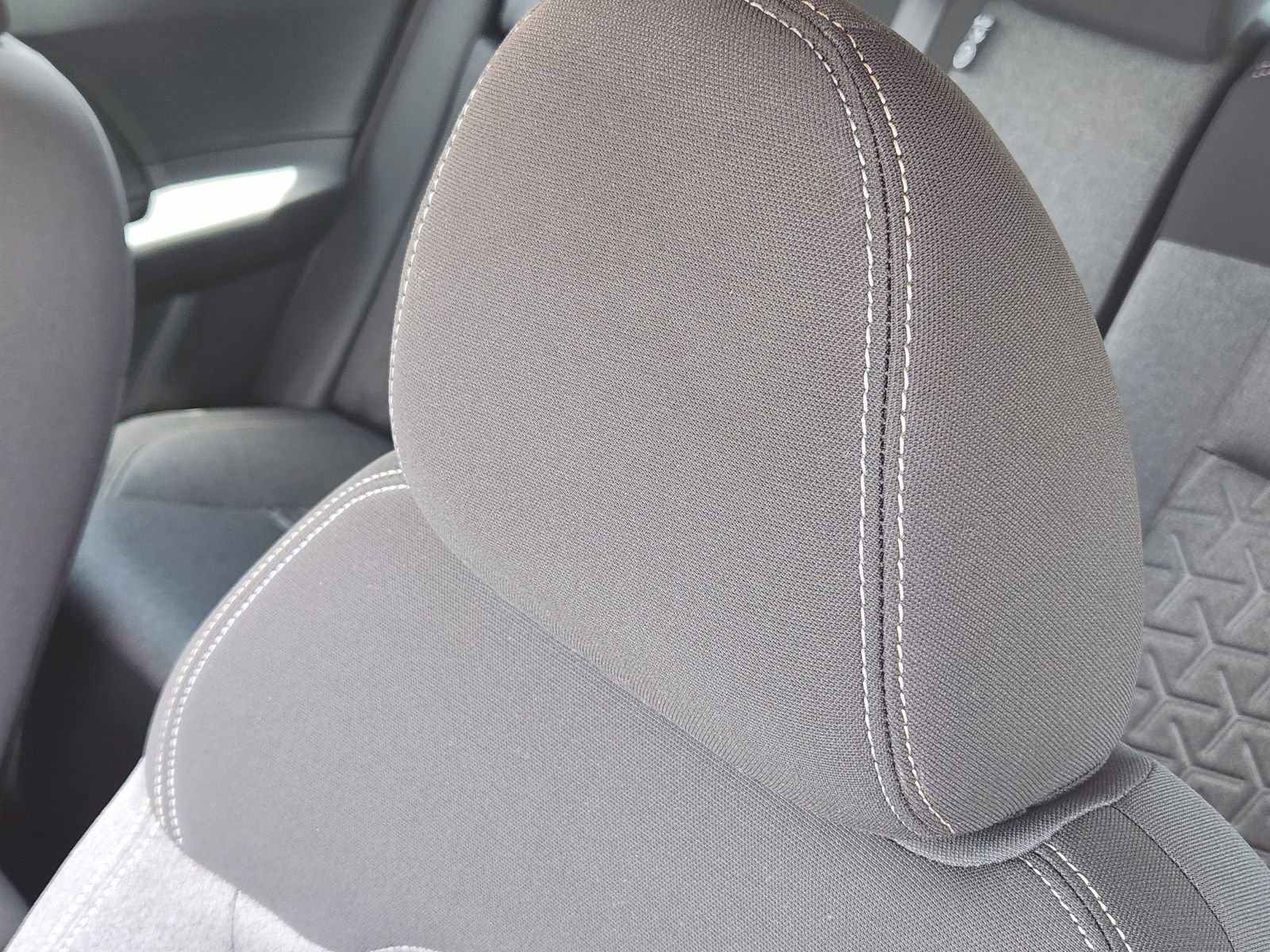 New 2025 Nissan Kicks SV w/ SV Premium Package image 14