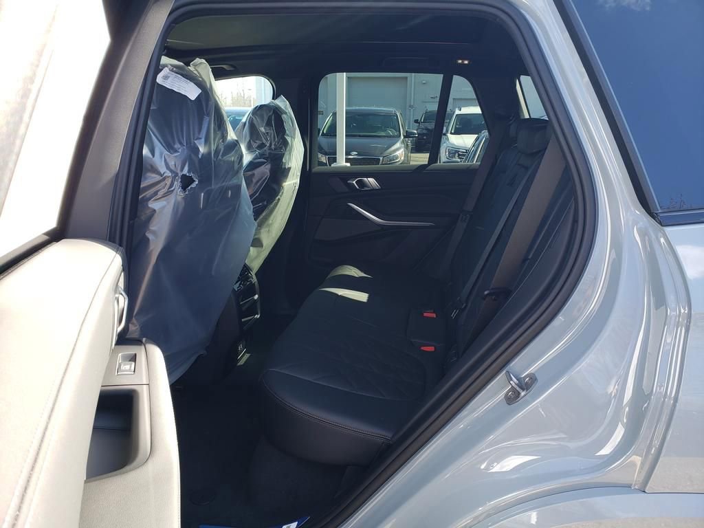 New 2026 BMW X5 xDrive40i w/ M Sport Package image 7